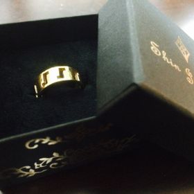 【Shin Jewelry(シンジュエリー)】の口コミ 大好きなカートコバーンがアルバムのジャケット撮影時につけていたもののデ...