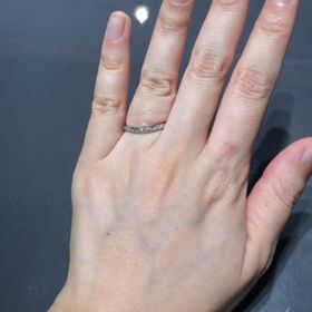 【俄(にわか)の口コミ】 店舗で複数の指輪を試着させて頂いた中で最も惹かれた指輪です！
カタログ…