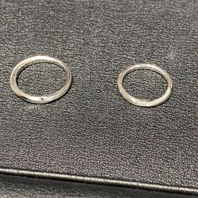 【エクセルコダイヤモンド(EXELCO DIAMOND)の口コミ】 ウェーブで一部分にダイヤがならんでいました。うらとおもて、前後で見え…