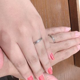 【TRECENTI(トレセンテ)の口コミ】 ストレートの中でミル打ちのデザインが1番綺麗でした。
シンプルながらも…