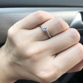 【エクセルコダイヤモンド(EXELCO DIAMOND)の口コミ】 母が婚約指輪をペンダントにリフォームしていたので、価値ある裸石を選ぼ…