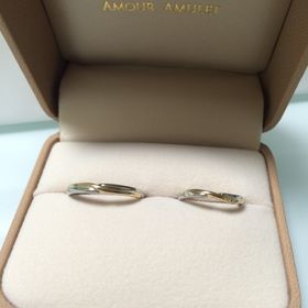 【AMOUR AMULET(アムール・アミュレット)の口コミ】 資料請求をしてから自分好みのものをピックアップしてから来店しました。
…