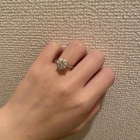 【ティファニー(Tiffany & Co.)の口コミ】 値段は特に気にすることなく、デザインとカラット数、輝き方で選びました…