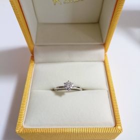 【ケイウノ ブライダル(K.UNO BRIDAL)の口コミ】 もともと婚約指輪には、The婚約指輪というイメージの指輪に憧れがありまし…