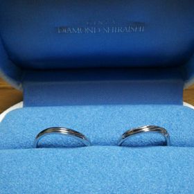 【銀座ダイヤモンドシライシの口コミ】 実は他のブランドで購入の予定だったんです。
ですが、たまたま入った「銀…