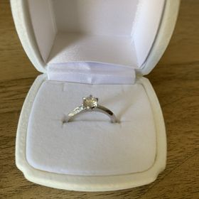 【宝寿堂(ほうじゅどう)の口コミ】 彼氏に黙って購入してもらいました。自分の誕生日にプロポーズしてくれま…