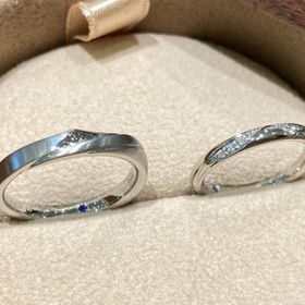 【COLANY(コラニー)の口コミ】 ジュエリーオースカさんにて色々な種類の指輪を見ていたところコラニーと…