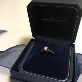 【銀座ダイヤモンドシライシの口コミ】 ダイヤモンドが自分の好きなものからセレクトでき、煌めきもとても良かっ…