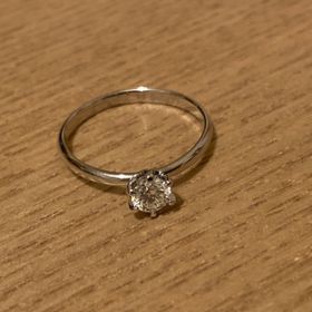 【湘南彫金工房 andfuseの口コミ】 彼女が金属アレルギーが少しあるので出来るだけ負担の少ないものを贈りた…