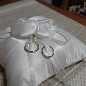 【CRAFY(クラフィ)の口コミ】 自分達で手作りできること、プラチナで作りたいがアレルギーがありプラチ…