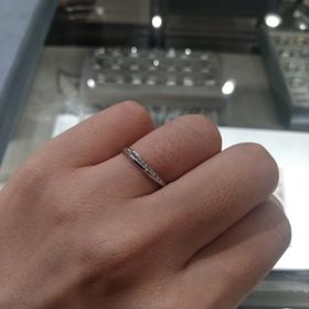 【宝寿堂(ほうじゅどう)の口コミ】 ダイヤがついているもので、動きがあるデザインであり、ただ派手すぎない…