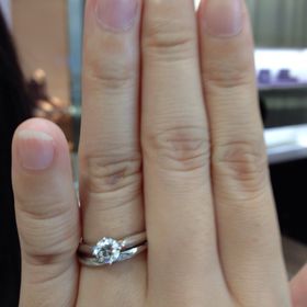 【俄(にわか)】の口コミ 指輪ひとつひとつに、お花の名前が付いていること。ストーリーがあることに...