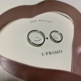 【アイプリモ(I-PRIMO)の口コミ】 少しウェーブしていて、オシャレなデザイン。ダイヤも多く使用されており…