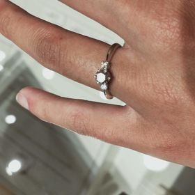 【MIKIMOTO(ミキモト)の口コミ】 MIKIMOTOといえば真珠というイメージですが、ダイヤモンドの質にはこだわ…