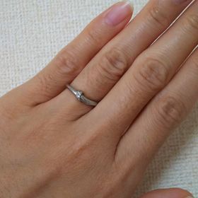 【俄(にわか)の口コミ】 メッセージ性のあるデザインが気に入りました。夫が和のテイストのあるア…