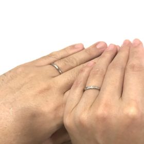 【銀座ダイヤモンドシライシの口コミ】 普段PCを使った事務仕事に就いているのでキーを打つ際、キラっとして欲し…