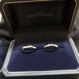 【銀座ダイヤモンドシライシの口コミ】 シンプルで着け心地がよかったからです。
はじめて結婚指輪を見に行って、…