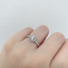 【宝寿堂(ほうじゅどう)の口コミ】 他のブランドでも同じようなデザインを見て回ったのですが、豪華なデザイ…