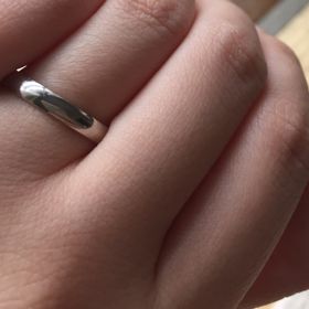 【L'or(ロル)の口コミ】 シンプルなゆびわをずっと探していました。ずっとつけるものなのでシンプ…