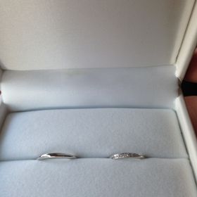 【HOSHI no SUNA 星の砂(ほしのすな)の口コミ】 結婚指輪を購入いました。毎日つけるものなので付け心地が良く飽きの来な…