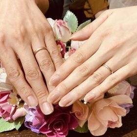 【TANZO.(鍛造指輪)の口コミ】 最初に考えていたのは槌目とマットを半周ずつ、でしたが、相談しているう…