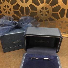 【銀座ダイヤモンドシライシの口コミ】 デザインと、つけ心地、プラチナの質や色でこちらに決めました。また、小…