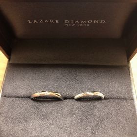 【ラザール ダイヤモンド(LAZARE DIAMOND)の口コミ】 全部で5つのブランドを周りましたが、ダイヤのきらめきが、他のブランドと…