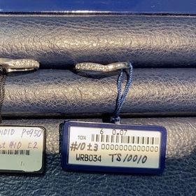 【ROYAL ASSCHER(ロイヤル・アッシャー)の口コミ】 リングは海外ブランドの若干太めなデザインで、しっかり印象を持たせるこ…