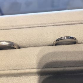 【ブルーリバー(BLUERIVER)の口コミ】 たくさん悩んで、彼とお揃いに近いものを探していましたがやはり好みが分…