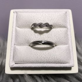 【LUCIE(ルシエ)の口コミ】 シンプルよりかはゴージャスな感じが好きだったのでこのデザインに決めま…