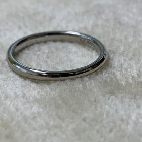 【HOSHI no SUNA 星の砂(ほしのすな)の口コミ】 シンプルなデザインかつ、プラチナの色がやや他のブランドよりも白みがあ…