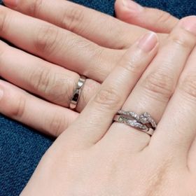 【【閉業】フラー・ジャコー(FURRER-JACOT)の口コミ】 指輪を置いた時に【サクラ】の形になっているところを見た瞬間に、他の指…