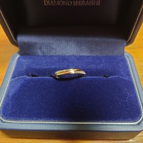 【銀座ダイヤモンドシライシの口コミ】 VenusBreathも､Luceも､どちらもデザインに一目惚れして､決めました｡
Venus…