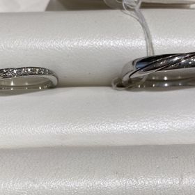 【LUCIE(ルシエ)の口コミ】 指輪のデザインは、スタンダードなデザインというよりは、現代風というよ…