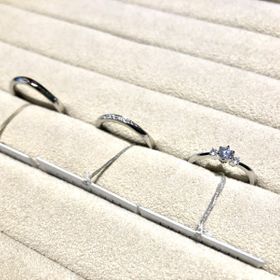 【TRECENTI(トレセンテ)の口コミ】 マリッジリング、エンゲージリングともにシンプルで細身の洗練されたデザ…