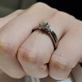 【アイプリモ(I-PRIMO)の口コミ】 サイドビューの造りがとても綺麗です。HPで事前に指輪の写真を確認してか…