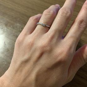 【俄(にわか)の口コミ】 ピンクが大好きで、ダイヤはピンクがいいと思っていました。
だけどシンプ…