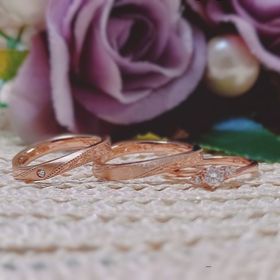 【Antille(アンティール)の口コミ】 ペアと分かるような特徴的なデザインかつ、2人とも似合うデザインを探して…