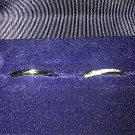 【銀座ダイヤモンドシライシの口コミ】 指輪のデザインのコンセプトがとても気に入りました。それと手にはめた時…