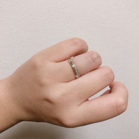 【4℃ BRIDAL(ヨンドシーブライダル)の口コミ】 1番は生涯保証がついているところです。
近くのお店行くだけで手入れして…