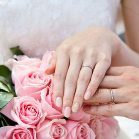 【アイプリモ(I-PRIMO)の口コミ】 飽きの来ないシンプルなプラチナの指輪を希望していました。こちらの指輪…