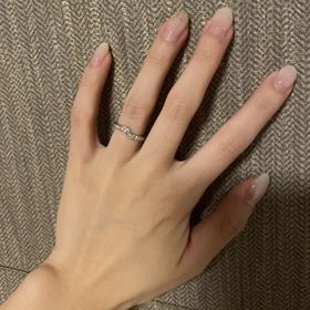 【俄(にわか)の口コミ】 当初はダイヤの着いていないシンプルな指輪にしようと思っておりましたが…