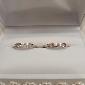 【美輪宝石の口コミ】 2代目の結婚指輪なので、若い頃より幅や厚みのしっかりした物で、ピンクゴ…