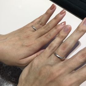 【TRECENTI(トレセンテ)の口コミ】 指輪の断面に角がなく、付け心地がとても良かったです。
男性用の指輪はシ…