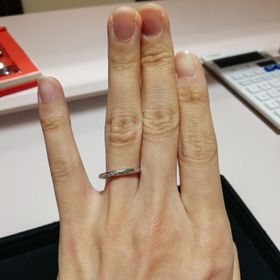 【TRECENTI(トレセンテ)の口コミ】 シンプルなデザインなので合わせやすく普段指輪をしない方や婚約指輪との…