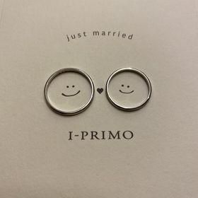 【アイプリモ(I-PRIMO)の口コミ】 希望通りの指輪でした。
シンプルな中にも斜めのラインがさりげなく入り、…