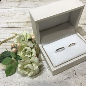 【宝寿堂(ほうじゅどう)の口コミ】 気になる商品をたくさん並べてもらって、試着して指が綺麗に見えるデザイ…