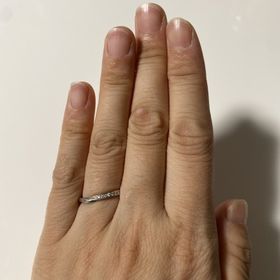 【俄(にわか)の口コミ】 ダイヤモンドが入り過ぎていても、キラキラし過ぎますが、少なくても物足…