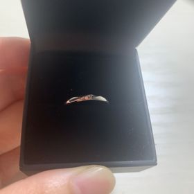 【俄(にわか)の口コミ】 デザインがシンプルで良かったです。普段仕事中はしないので、着脱のしや…