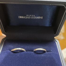 【銀座ダイヤモンドシライシの口コミ】 指輪の形は絶対にストレートがよく、かつ石がシンプルすぎず派手すぎず、…
